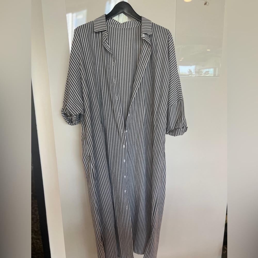 V NECK STRIPED SHIRT DRESS MAXI DRESS